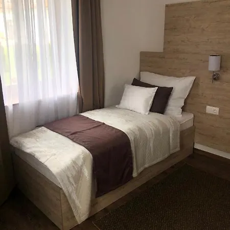 Vendeghaz Guest house Galosfa